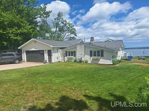 44818 Us Highway 41, Chassell, MI 49916