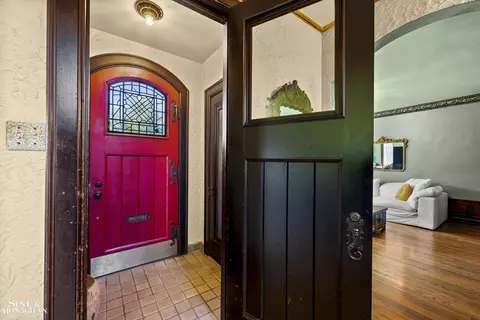 Entry Way - 726 Westchester, Grosse Pointe Park, MI 48230 photo 1 of 5