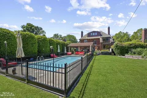 Exterior - 726 Westchester, Grosse Pointe Park, MI 48230 photo 7 of 13