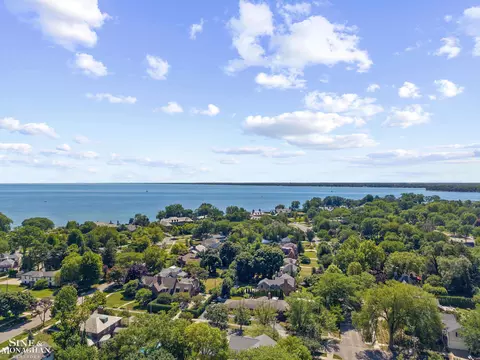 View/Area - 726 Westchester, Grosse Pointe Park, MI 48230 photo 6 of 9
