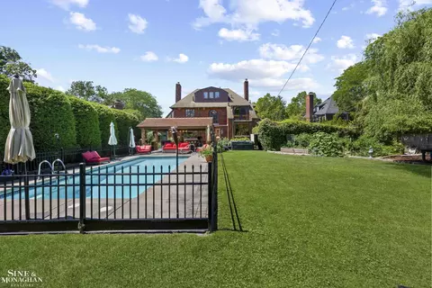 Exterior - 726 Westchester, Grosse Pointe Park, MI 48230 photo 8 of 13