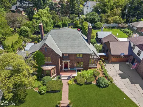 View/Area - 726 Westchester, Grosse Pointe Park, MI 48230 photo 1 of 9