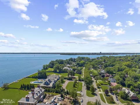 View/Area - 726 Westchester, Grosse Pointe Park, MI 48230 photo 8 of 9