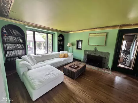 Living - 726 Westchester, Grosse Pointe Park, MI 48230 photo 1 of 2