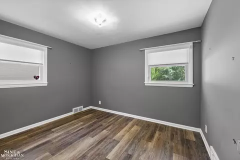 Bedroom - 306 Ridge, Grosse Pointe Farms, MI 48236 photo 2 of 6