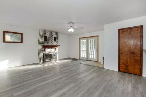 Living - 386 E Perkins, Merrill, MI 48637 photo 4 of 4