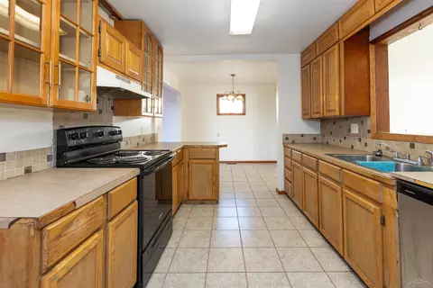Kitchen - 386 E Perkins, Merrill, MI 48637 photo 3 of 3