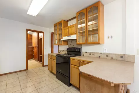 Kitchen - 386 E Perkins, Merrill, MI 48637 photo 2 of 3