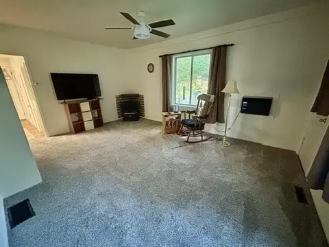 Living - 706 W Beech, Gladwin, MI 48624 photo 1 of 1