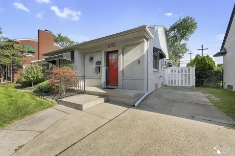2026 Davis, Wyandotte, MI 48192