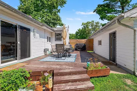 Exterior - 2554 E Ashby, Midland, MI 48640 photo 4 of 8
