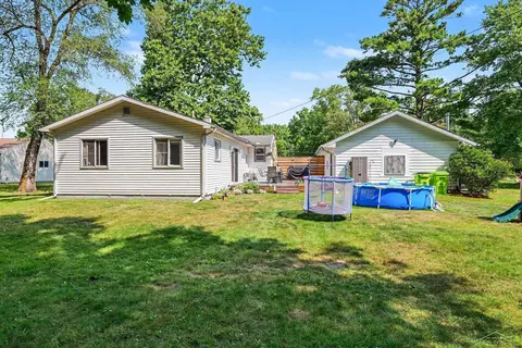 Exterior - 2554 E Ashby, Midland, MI 48640 photo 6 of 8