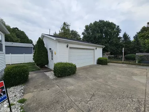 Exterior - 614 E Oliver, Owosso, MI 48867 photo 6 of 6