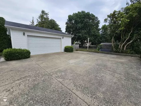 Other - 614 E Oliver, Owosso, MI 48867 photo 1 of 6