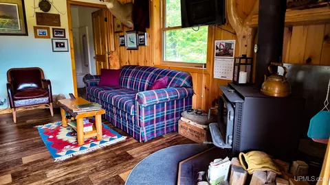 Living - G Rd, Escanaba, MI 49829 photo 3 of 4