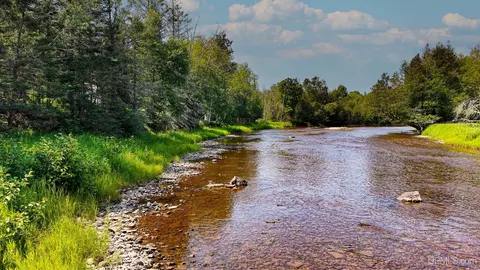 View/Area - G Rd, Escanaba, MI 49829 photo 5 of 8