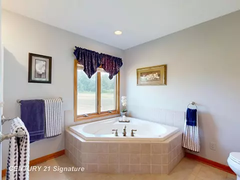 Bath - 12222 Carpenter, Flushing, MI 48433 photo 1 of 7