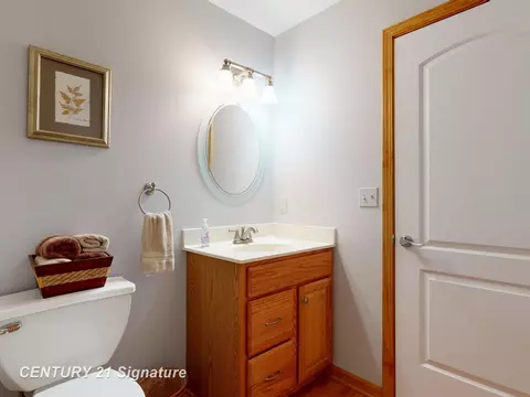 Bath - 12222 Carpenter, Flushing, MI 48433 photo 7 of 7