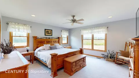Bedroom - 12222 Carpenter, Flushing, MI 48433 photo 1 of 4