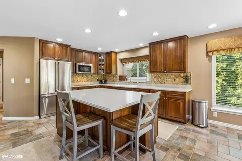 Kitchen - 46671 White Cap, Macomb, MI 48044 photo 1 of 4