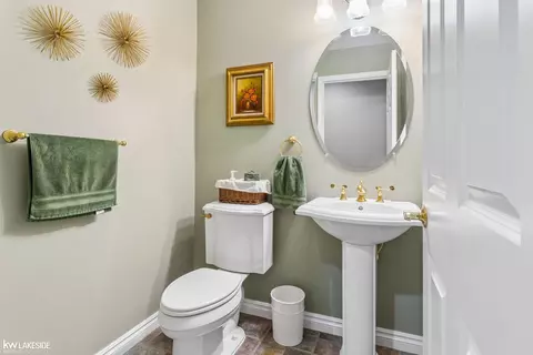 Bath - 46671 White Cap, Macomb, MI 48044 photo 3 of 5