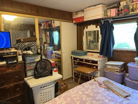 Bedroom - 4310 E Laporte, Freeland, MI 48623 photo 1 of 9