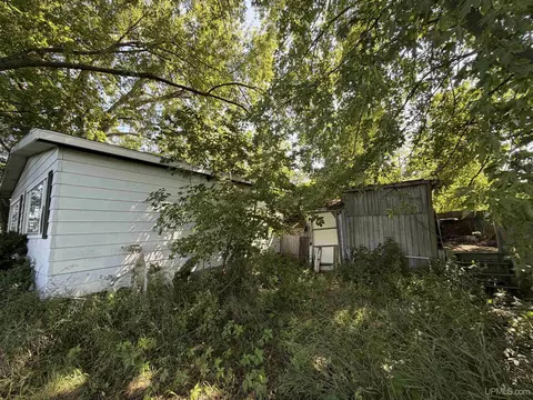 Exterior - 4310 E Laporte, Freeland, MI 48623 photo 22 of 32