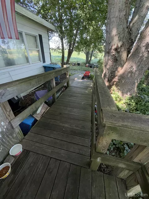 Exterior - 4310 E Laporte, Freeland, MI 48623 photo 9 of 32