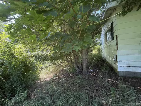 Exterior - 4310 E Laporte, Freeland, MI 48623 photo 2 of 32