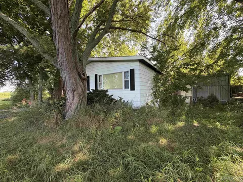 Exterior - 4310 E Laporte, Freeland, MI 48623 photo 3 of 32