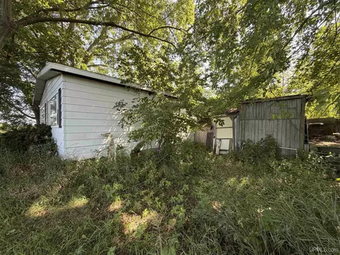 Exterior - 4310 E Laporte, Freeland, MI 48623 photo 20 of 32
