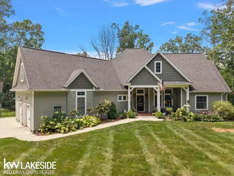 Exterior - 877 Cody, Dexter, MI 48130 photo 4 of 27