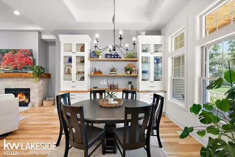 Dining - 877 Cody, Dexter, MI 48130 photo 2 of 3