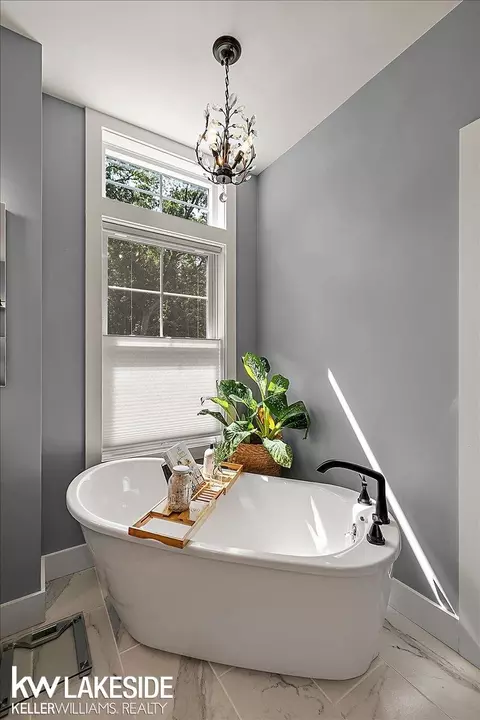 Bath - 877 Cody, Dexter, MI 48130 photo 7 of 12