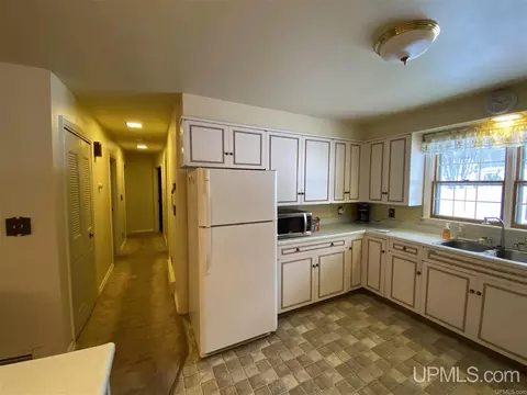 1785 Ellsworth, Ishpeming, MI 49849 photo 12