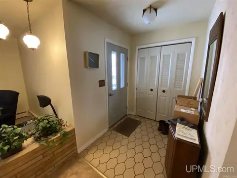 1785 Ellsworth, Ishpeming, MI 49849 photo 4