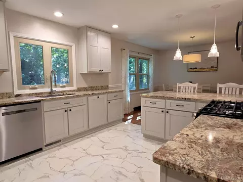 Kitchen - 64 Elder, Marquette, MI 49855 photo 5 of 5