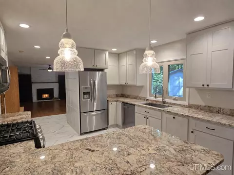 Kitchen - 64 Elder, Marquette, MI 49855 photo 3 of 5