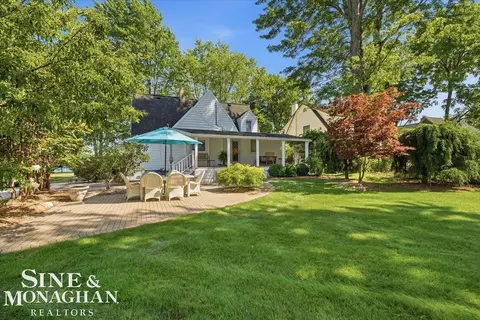 Exterior - 206 Edgewater, Algonac, MI 48001 photo 6 of 12