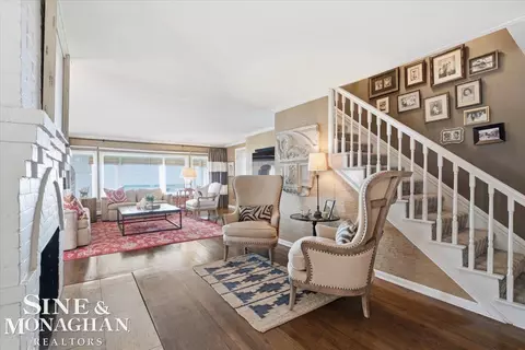 Living - 206 Edgewater, Algonac, MI 48001 photo 5 of 8
