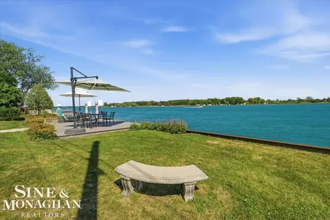 View/Area - 206 Edgewater, Algonac, MI 48001 photo 6 of 7