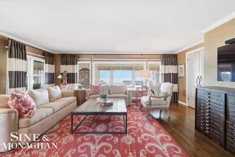 Living - 206 Edgewater, Algonac, MI 48001 photo 1 of 8