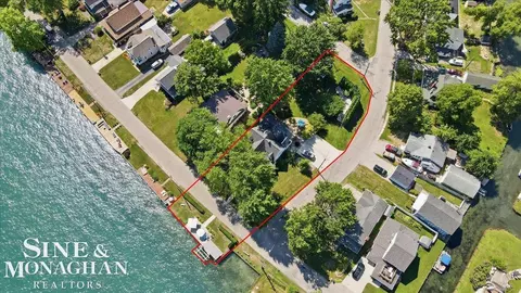View/Area - 206 Edgewater, Algonac, MI 48001 photo 1 of 7