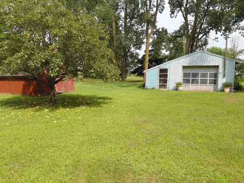 Exterior - 1149 Wetters, Kawkawlin, MI 48631 photo 4 of 11