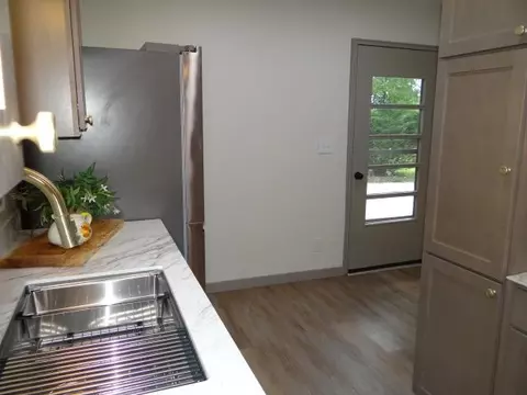Kitchen - 3807 W M-61, Gladwin, MI 48624 photo 2 of 4