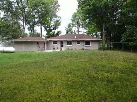 Exterior - 3807 W M-61, Gladwin, MI 48624 photo 2 of 10