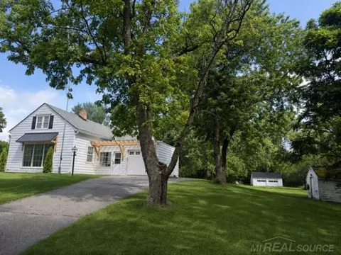 Exterior - 1380 W Bemis, Saline, MI 48176 photo 1 of 2
