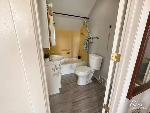 Bath - 14857 M 32 W, Lachine, MI 49753 photo 1 of 1