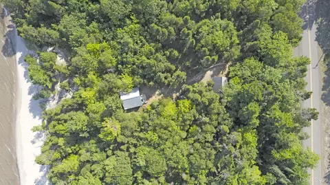6313 Five Mile Pt, Allouez, MI 49805