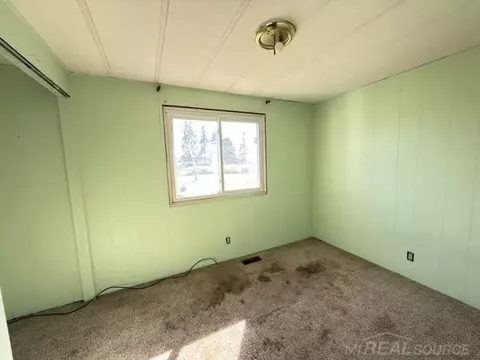 Bedroom - 1995 Range Line, Deckerville, MI 48427 photo 2 of 3
